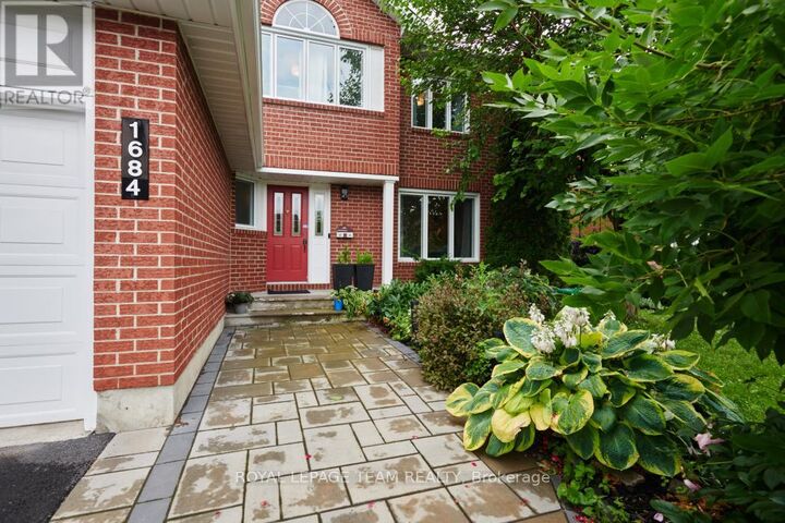 Property Photo:  1684 Des Sapins Gardens  ON K1C 8E1 