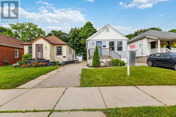 Property Photo: 487 Burbrook Place ON N5W 4B5