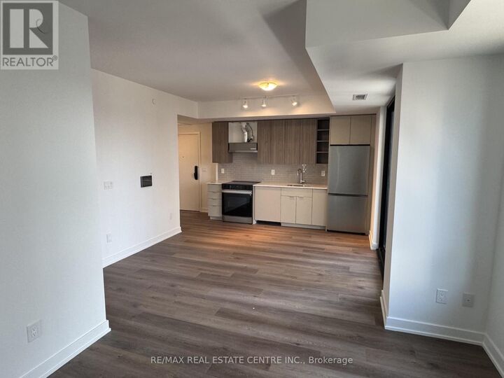 Property Photo: 2075 Lakeshore Road ON L7R 0H3