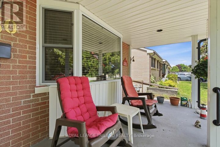 Property Photo:  1950 Duluth Crescent  ON N5V 1H7 