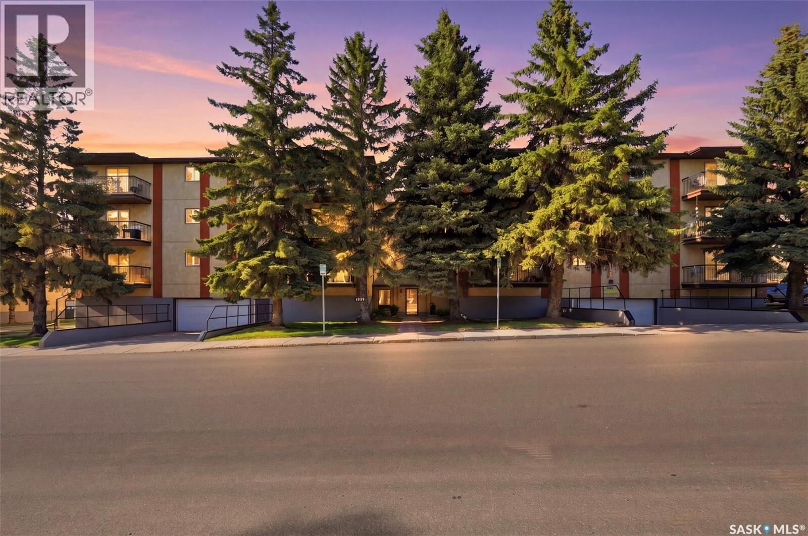 Photo de la propriété: 104 3120 Louise Street SK S7J 3L8