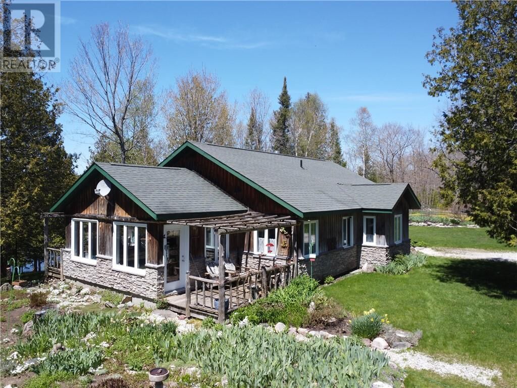 Property Photo: 80 Steven Street ON P0P 1H0
