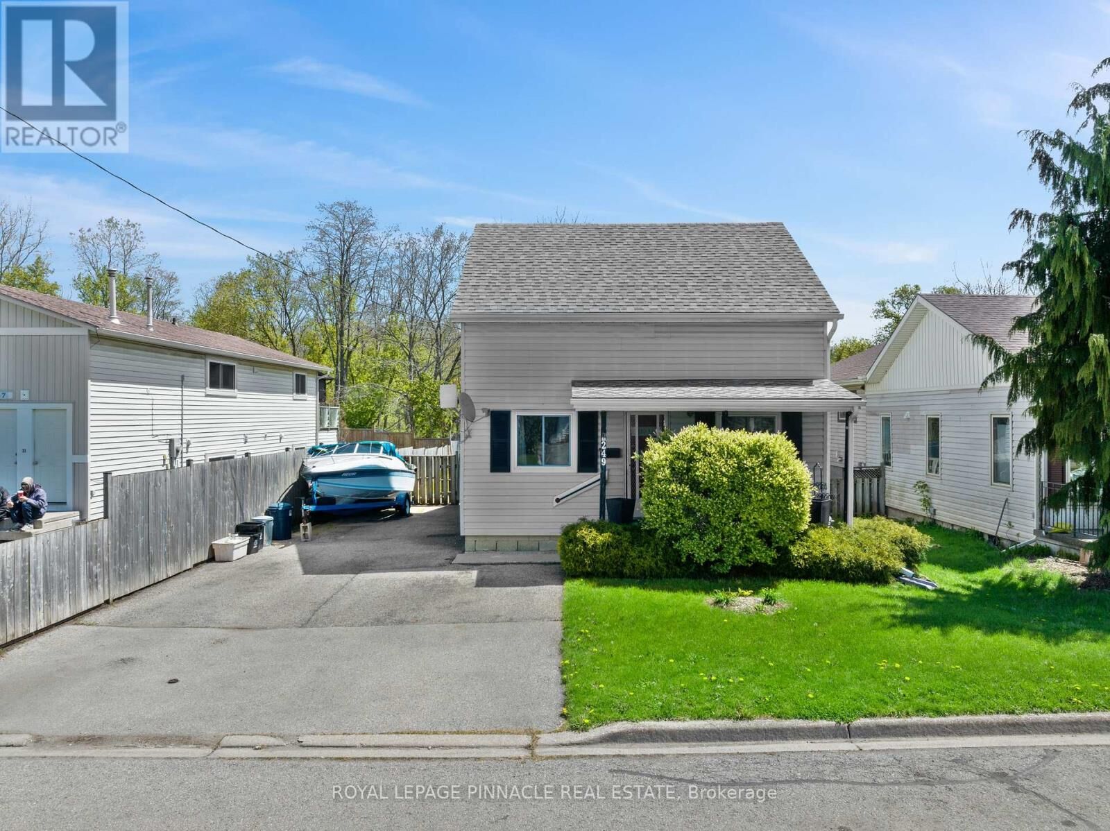 Property Photo: 249 Owen Street ON N3Y 2V1