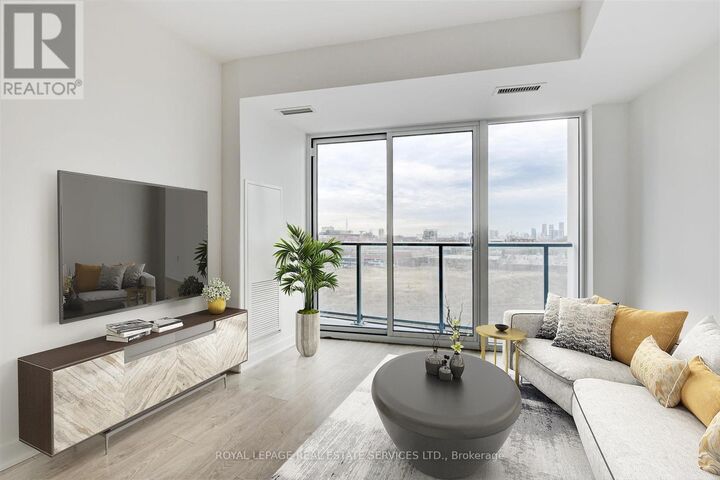 Property Photo: 36 Zorra Street 523 ON M8Z 4Z7