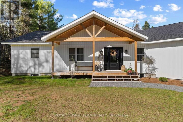 36 Hillcrest Avenue — photo 1