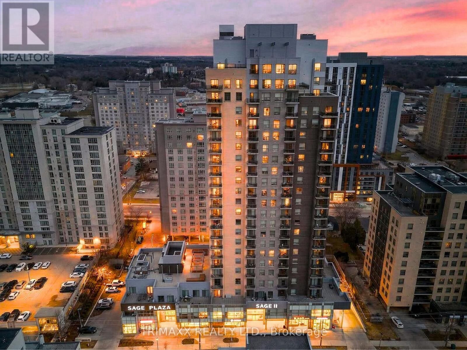 Property Photo:  318 Spruce Street 2102  ON N2L 0E9 