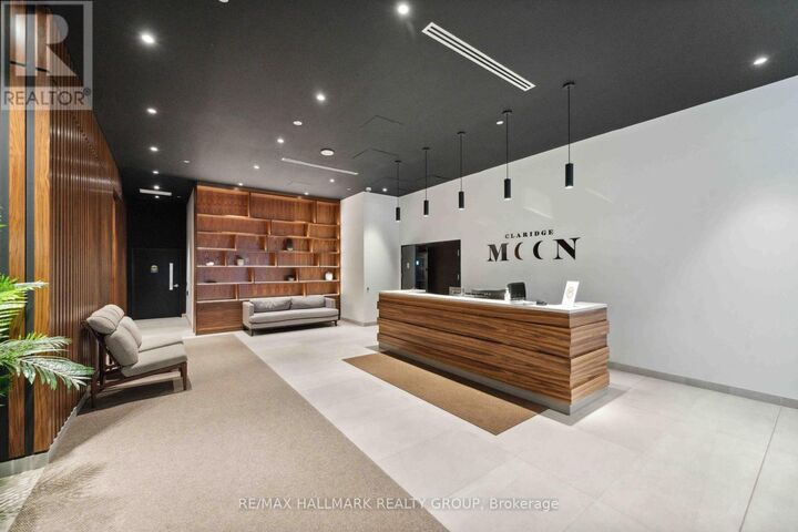 Property Photo: 340 Queen Street 1502 ON K1R 0G1