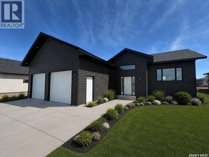 Property Photo: 106 Lakewood Drive SK S0K 2A0