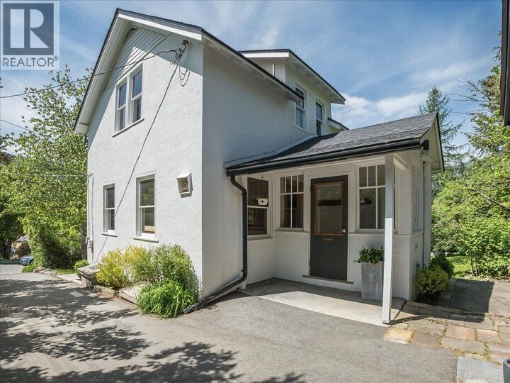 Property Photo:  1723 Ward Street  BC V1L 1V9 