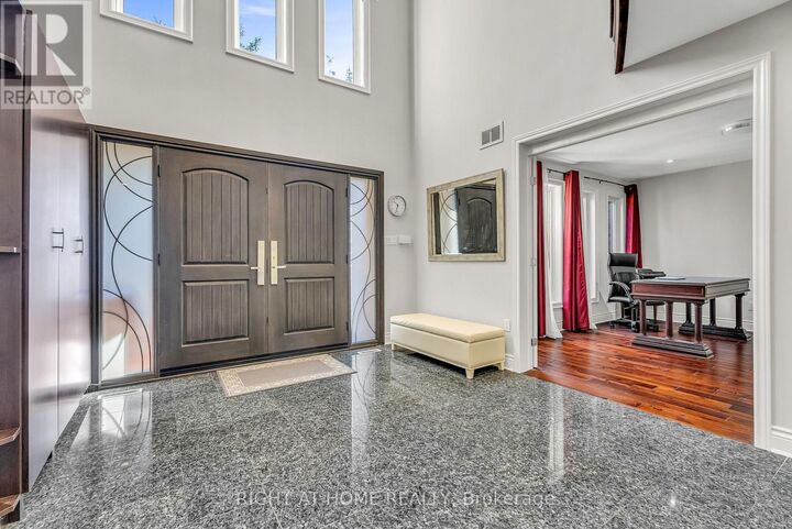 Property Photo:  373 Firglen Ridge  ON L4L 1N6 