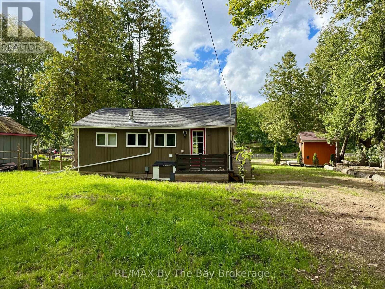 Property Photo:  578 Oxbow Park Drive  ON L9Z 2T8 