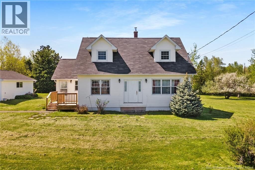 Property Photo:  30 Willow Avenue  NB E5L 1A2 