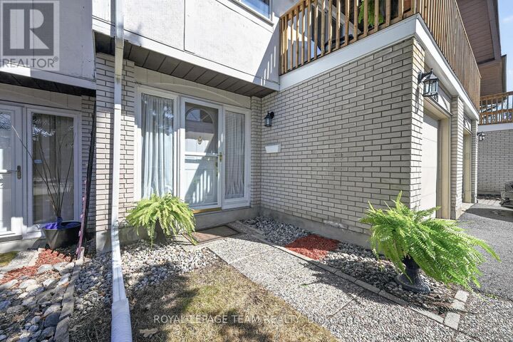 Property Photo: 2521 Flannery Drive ON K1V 9R5