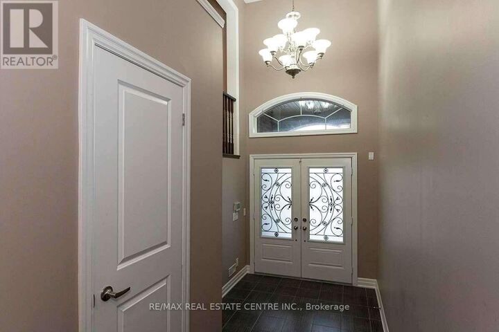 Property Photo: 158 Rising Hill Ridge ON L6Y 6B1