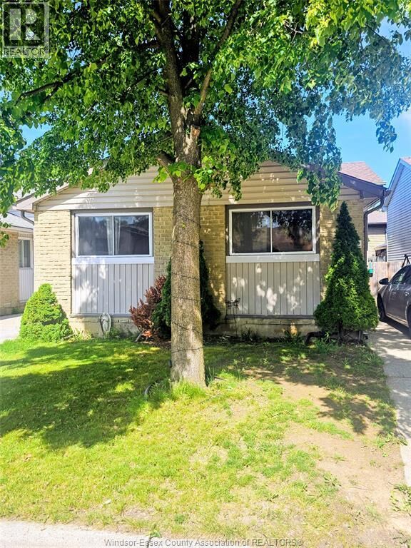 Property Photo:  8232 Gregory Place  ON N8S 4N4 