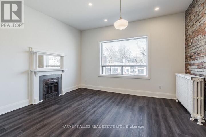 Property Photo: 657 St Clair Avenue West Upper ON M6C 1A7