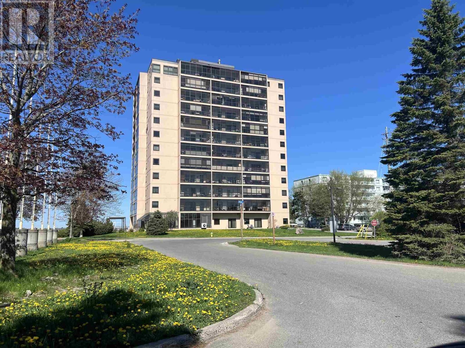 Property Photo:  89 Pine St # 307  ON P6A 6M6 