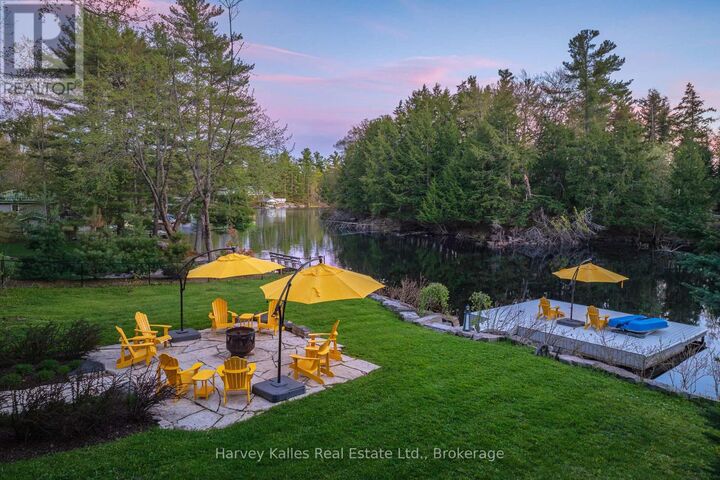 Property Photo: 2787 118 Muskoka Road West ON P0B 1J0