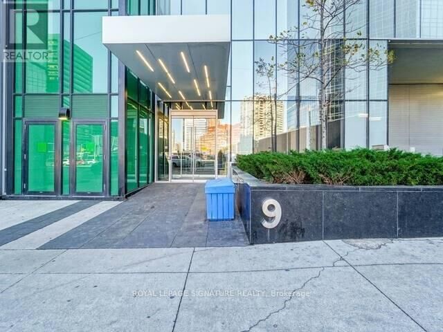 Property Photo:  9 Bogert Avenue 3507  ON M2N 5M6 