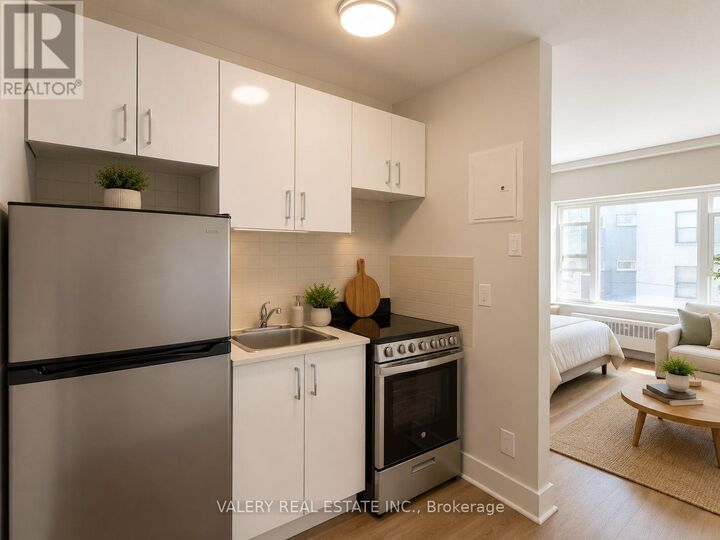 Property Photo:  50 Selkirk Street 104  ON K1L 6M9 