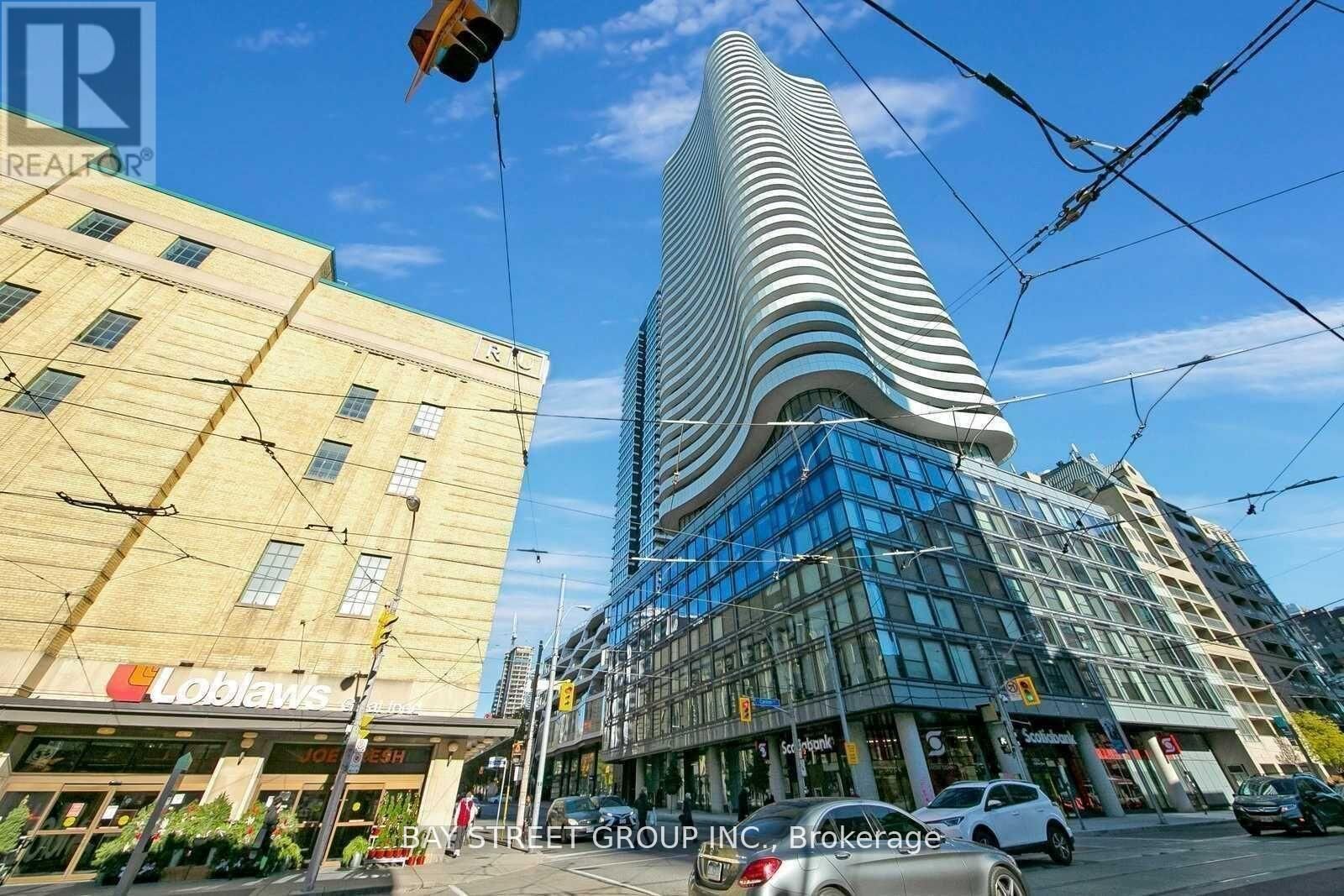Property Photo:  403 Church Street 4201  ON M4Y 2C2 
