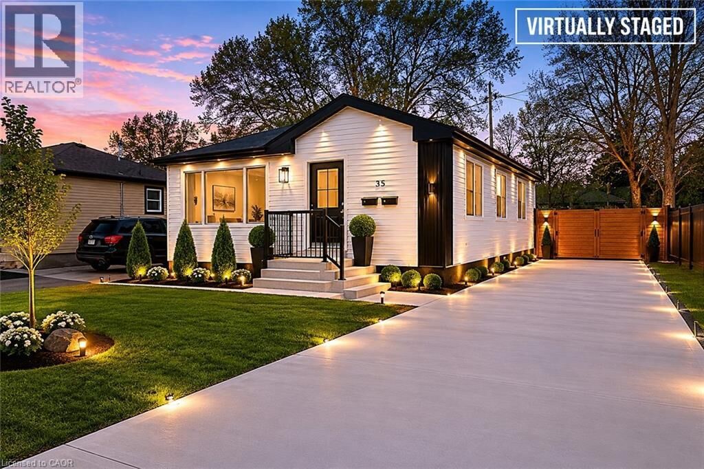 Property Photo:  35 Dorothy Street  ON L9A 3N9 