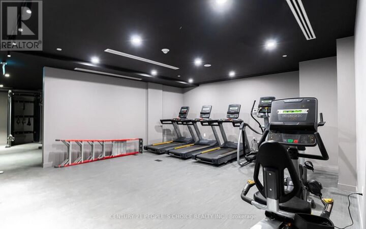 Property Photo: 195 McCaul Street East 910 ON M5T 1W6