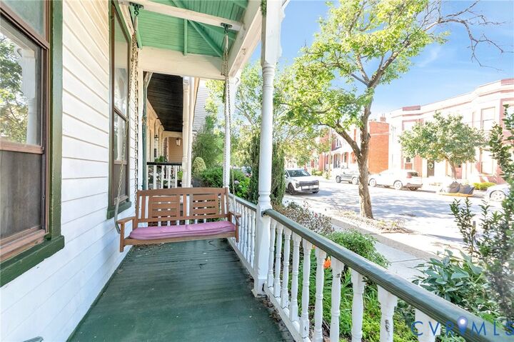 Property Photo: 2819 E Broad Street VA 23223