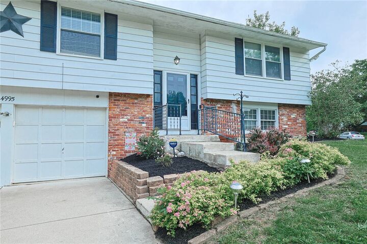 Property Photo:  4995 Sweetleaf Drive  OH 45424 