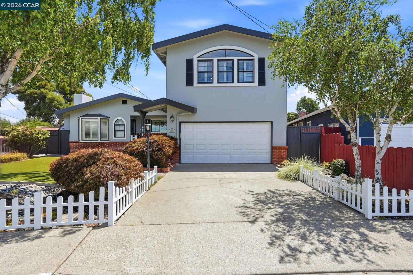 Property Photo: 2571 Francis Dr CA 94564