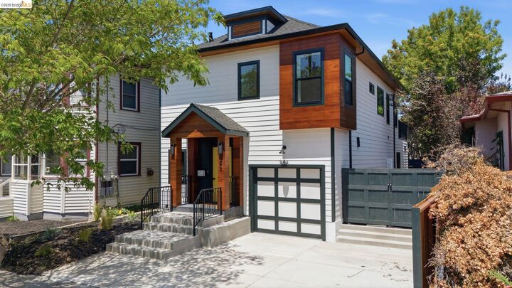 Property Photo:  546 61st St  CA 94609 