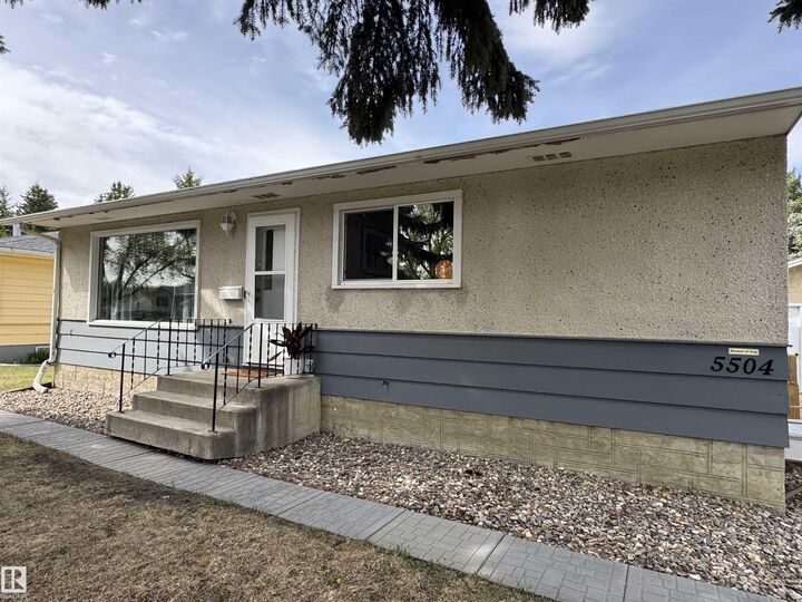 Property Photo: 5504 51 Ave AB T9A 0W2