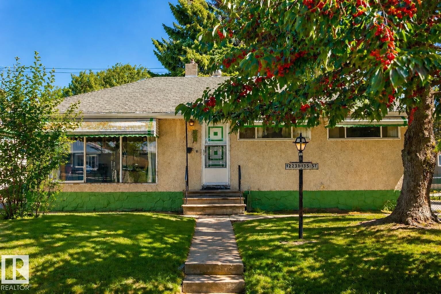 Property Photo:  12237 135 Street NW  AB T8L 1W9 