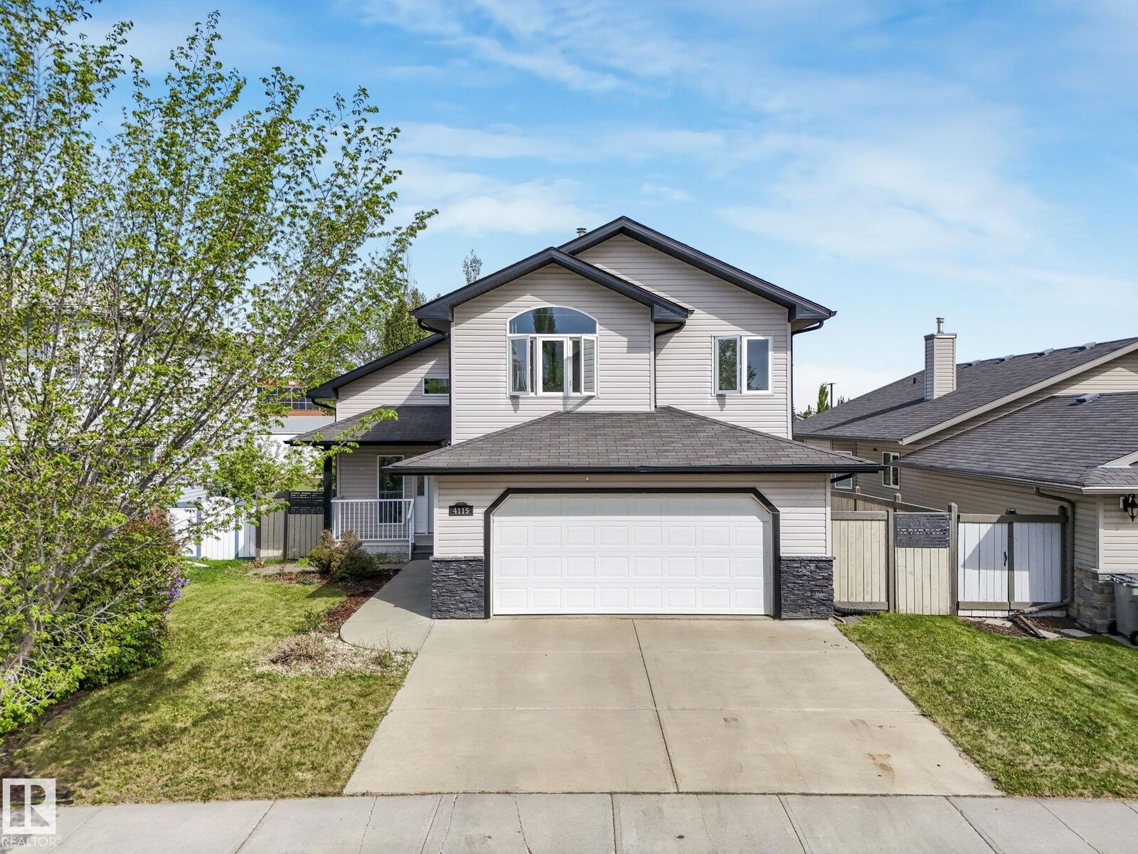 Property Photo: 4115 58 Street AB T4X 1R7