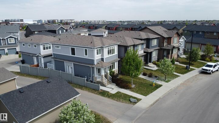 Property Photo: 22124 85 Avenue NW AB T5T 7E4