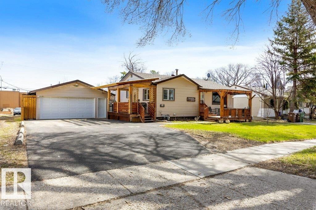 Property Photo: 23 Maple Drive AB T8N 1G6