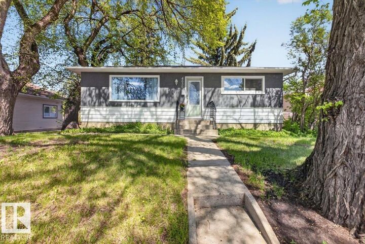 Property Photo:  4630 114 Avenue NW  AB T5W 0T5 