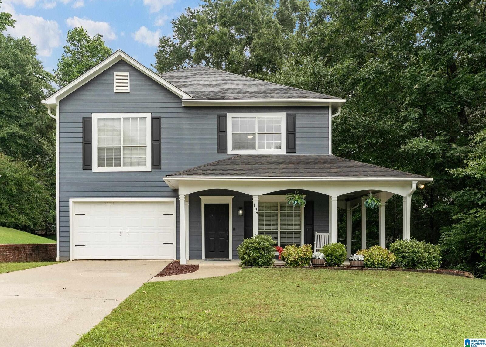 Property Photo:  107 Ashton Woods Drive  AL 35043 