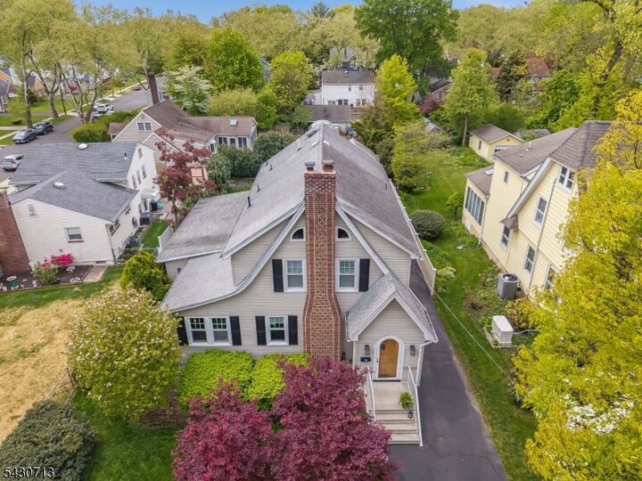 Property Photo:  112 Severin Ct  NJ 07016 
