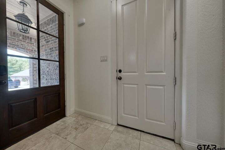 Property Photo:  108 Timber Creek Ct  TX 75771 