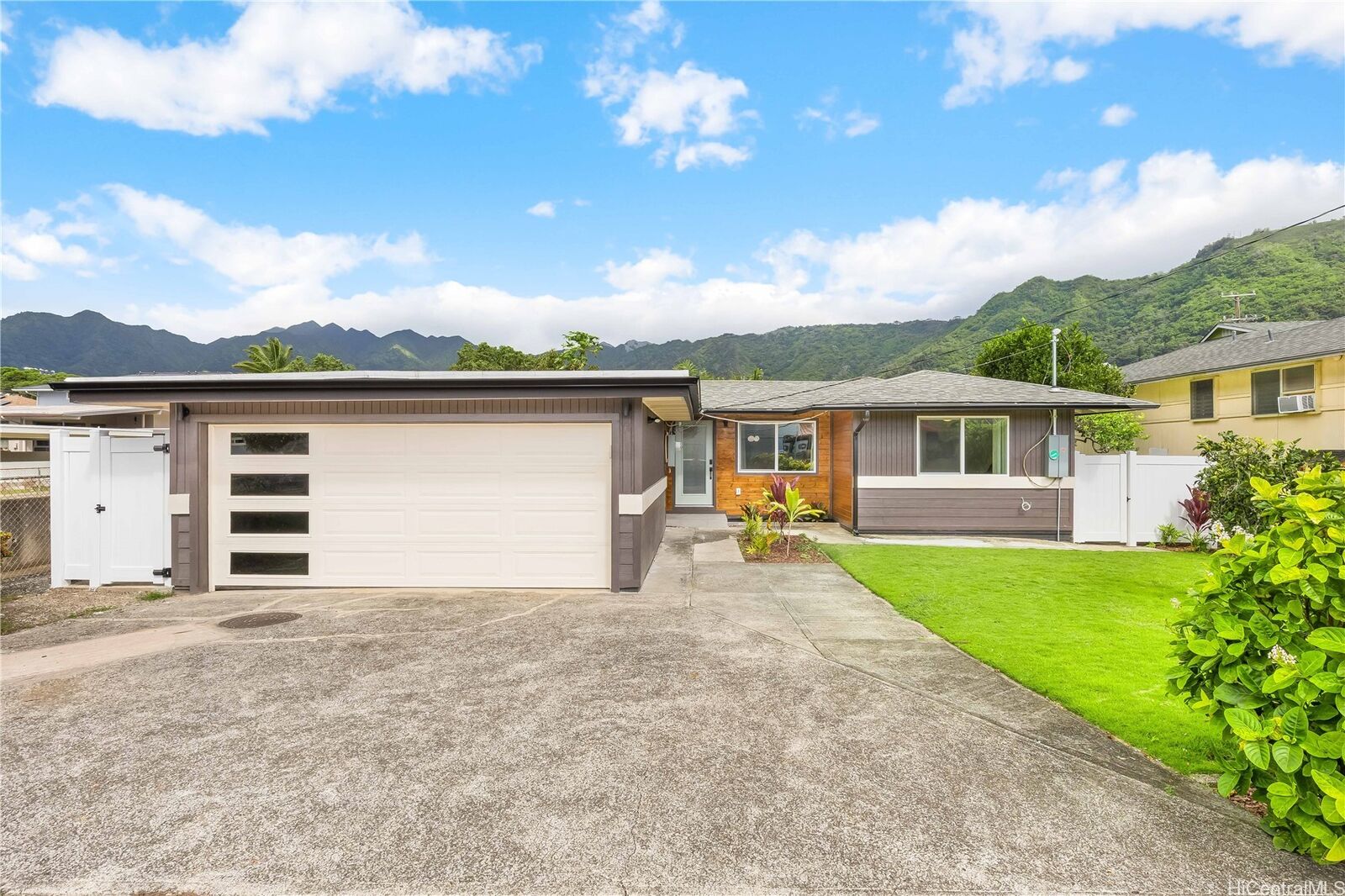 Property Photo: 2846 Lowrey Avenue HI 96822