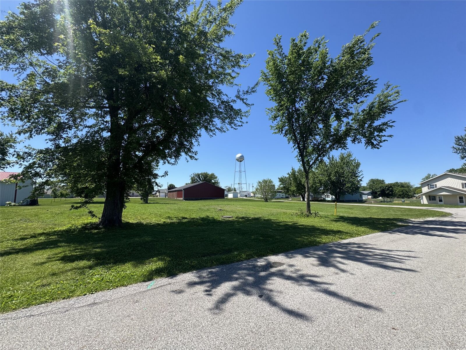 Property Photo:  106 Hubbell Street  IA 50243 