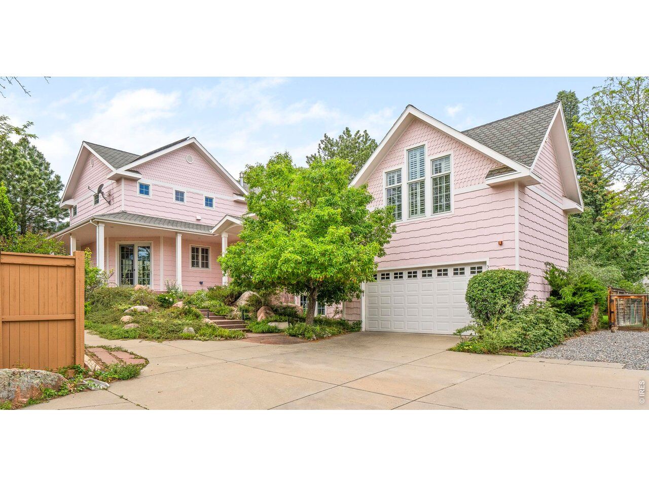 Property Photo: 3917 Orchard Ct CO 80304