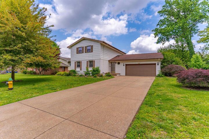 Property Photo:  208 Camden Court  IN 47715 