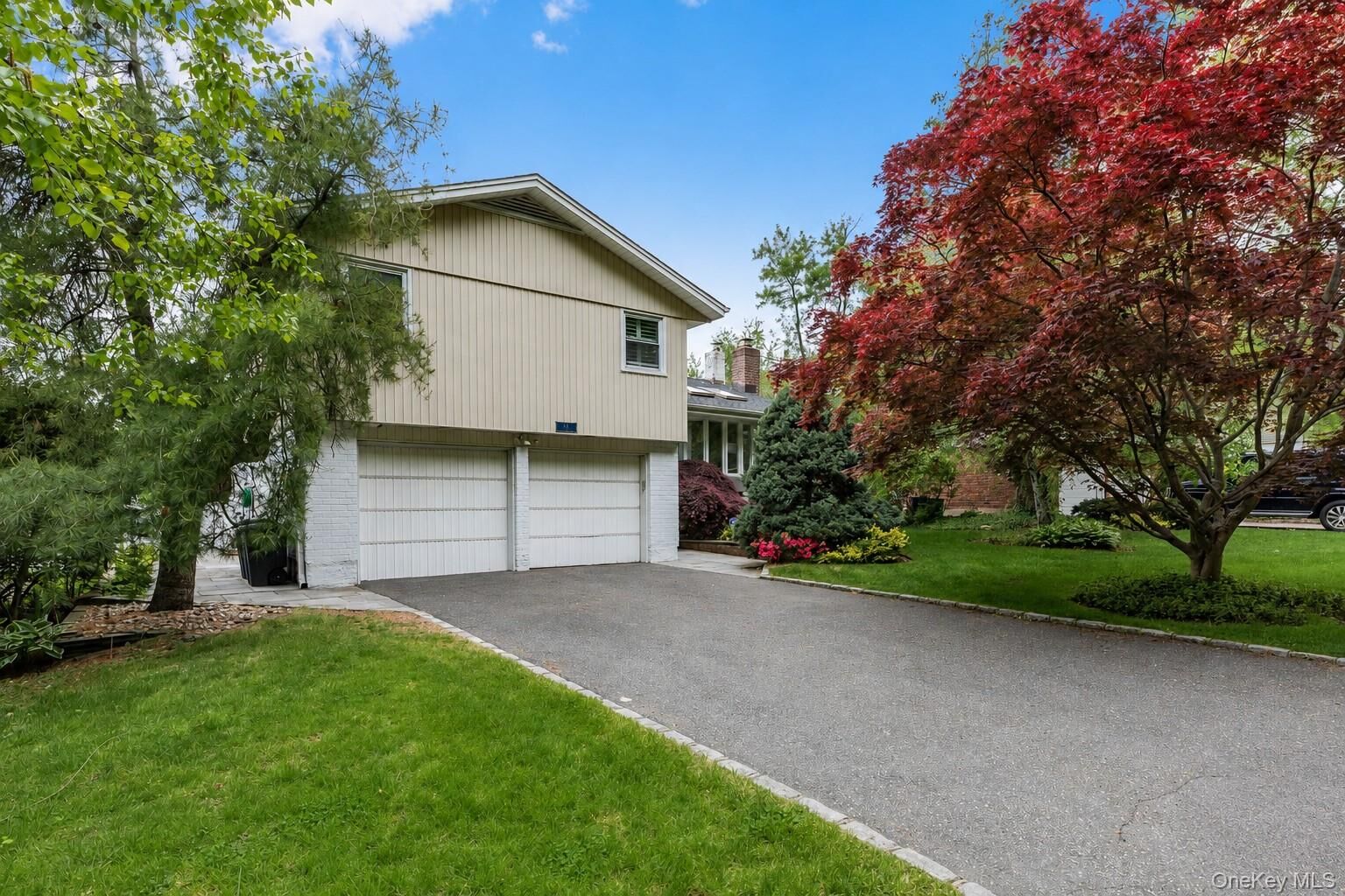 Property Photo:  75 Sandy Hollow Road  NY 11050 
