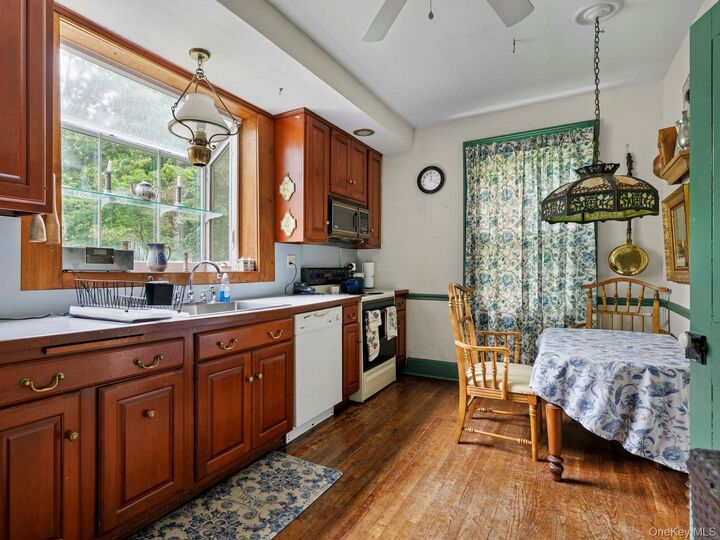 Property Photo:  80 S Ohioville Road S  NY 12561 