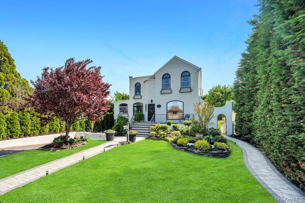Property Photo: 357 Wynsum Avenue NY 11566