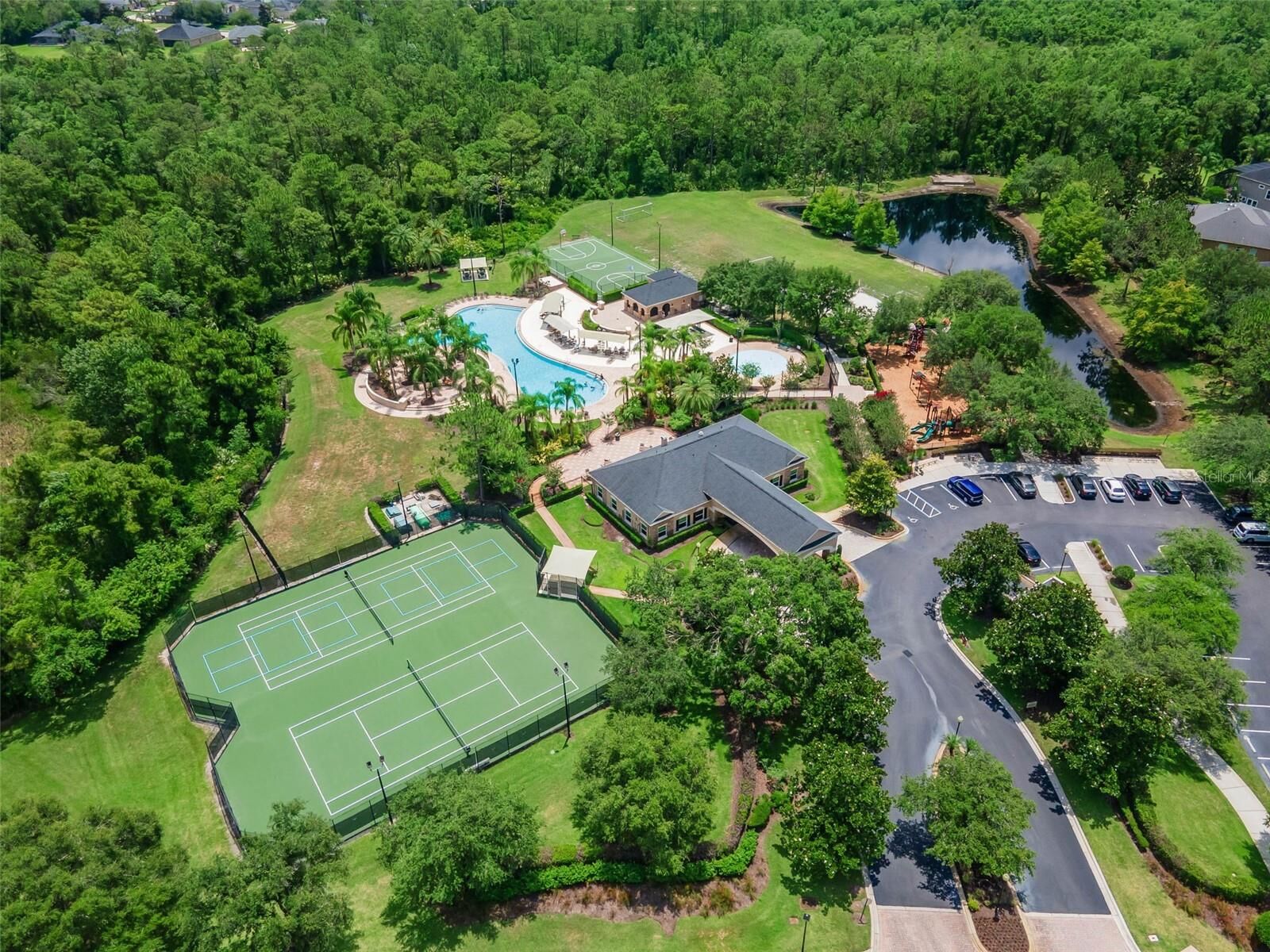 Property Photo: 4001 Heirloom Rose Place FL 32766