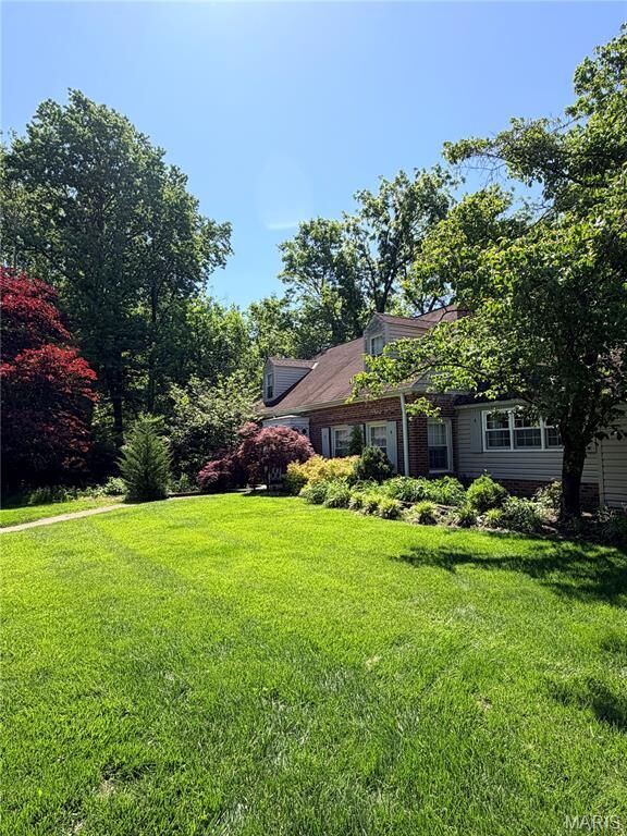 Property Photo: 22 Oak Bend Court MO 63124