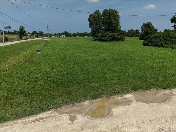 Property Photo:  810 S 51st Street  IL 62207 